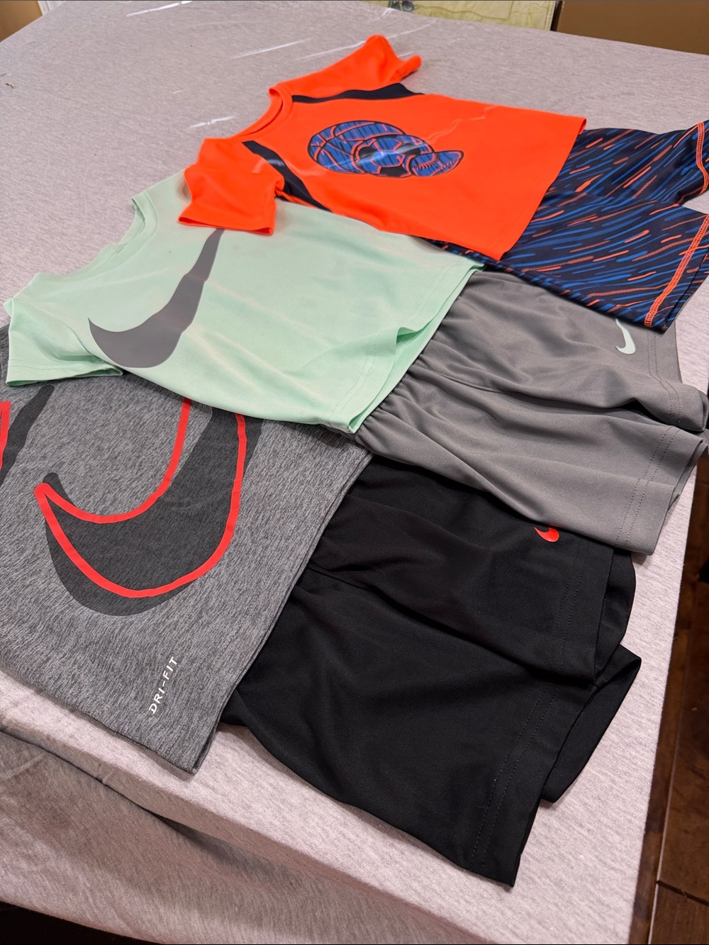 Nike Kids Athletic Shorts & Tees - Orange, Mint, Gray & Black size 3T